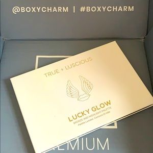 True & Luscious bronze and highlight palette